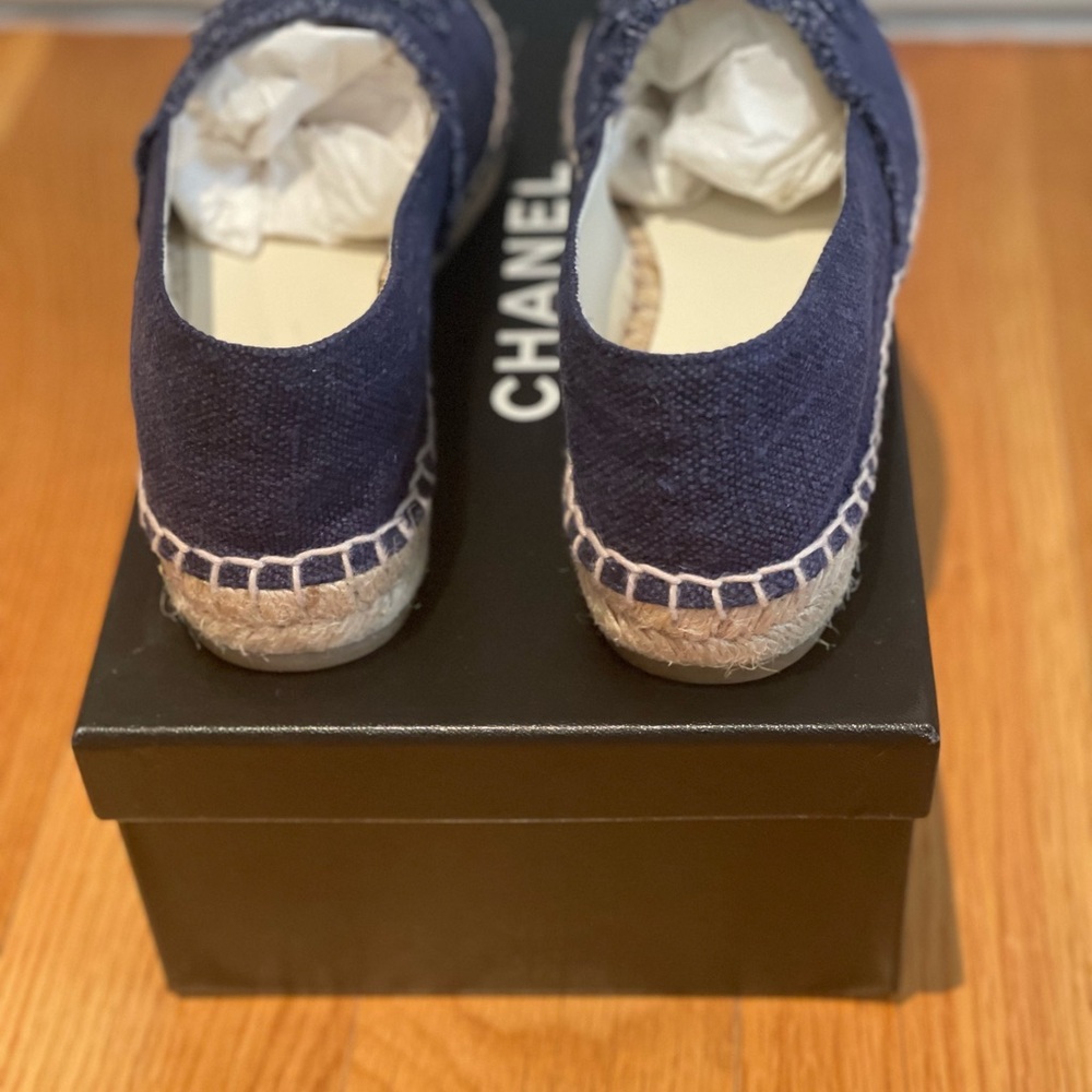 Chanel Blue and Black Linen Espadrilles 37 - Picture 5 of 9